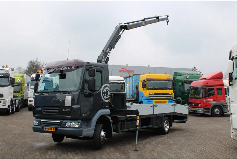 DAF LF 45.180 + FASSI F50 + 7.5T - Φορτηγό με γερανό: φωτογραφία 2 DAF LF 45.180 + FASSI F50 + 7.5T - Φορτηγό με γερανό: φωτογραφία 2