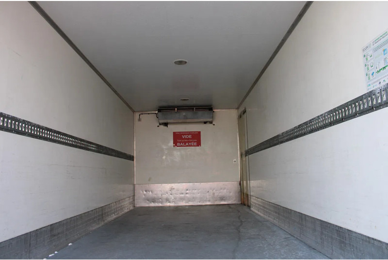 Iveco Eurocargo 140E + CARRIER + MANUAL + ATP!! LIFT + EURO 5 - Φορτηγό ψυγείο: φωτογραφία 5 Iveco Eurocargo 140E + CARRIER + MANUAL + ATP!! LIFT + EURO 5 - Φορτηγό ψυγείο: φωτογραφία 5