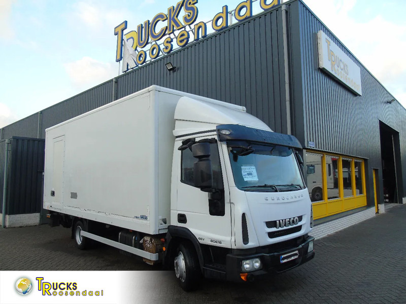Iveco Eurocargo 80E18 + 3 SEATS - Φορτηγό κόφα: φωτογραφία 1 Iveco Eurocargo 80E18 + 3 SEATS - Φορτηγό κόφα: φωτογραφία 1