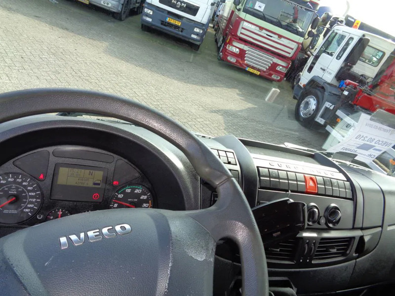 Iveco Eurocargo 80EL21 Manual + Euro 6 + Dhollandia Lift - Φορτηγό μουσαμάς: φωτογραφία 4 Iveco Eurocargo 80EL21 Manual + Euro 6 + Dhollandia Lift - Φορτηγό μουσαμάς: φωτογραφία 4