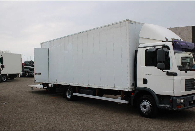 MAN TGL 12.210 + LIFT + MANUAL - Φορτηγό κόφα: φωτογραφία 3 MAN TGL 12.210 + LIFT + MANUAL - Φορτηγό κόφα: φωτογραφία 3