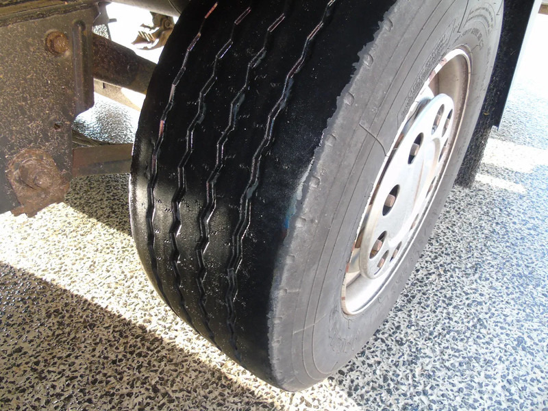 Schmitz Cargobull 2 AXLE + CARRIER + DHOLLANDIA LOADLIFT - Ρυμούλκα ψυγείο: φωτογραφία 5 Schmitz Cargobull 2 AXLE + CARRIER + DHOLLANDIA LOADLIFT - Ρυμούλκα ψυγείο: φωτογραφία 5