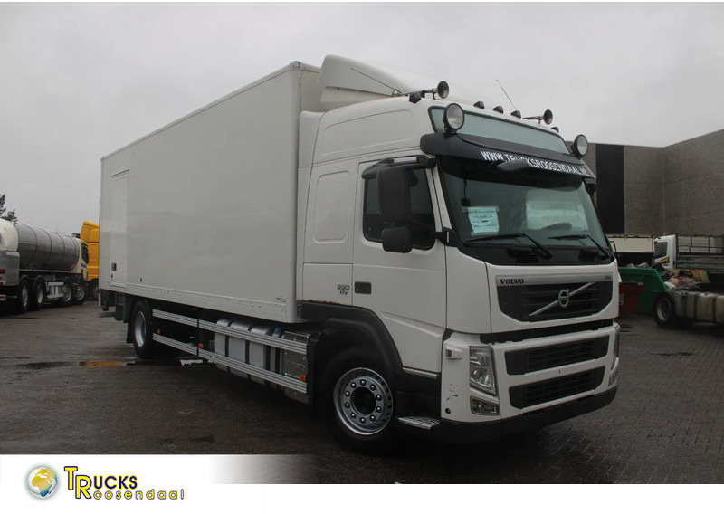 Φορτηγό κόφα Volvo FM 330 + EURO 5 + SLEEPCAB + LIFT: φωτογραφία 1