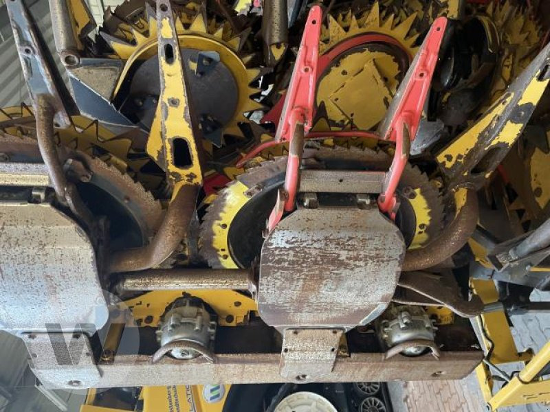 New Holland 490 FIE - Καλαμποκομαχαιρο: φωτογραφία 4 New Holland 490 FIE - Καλαμποκομαχαιρο: φωτογραφία 4