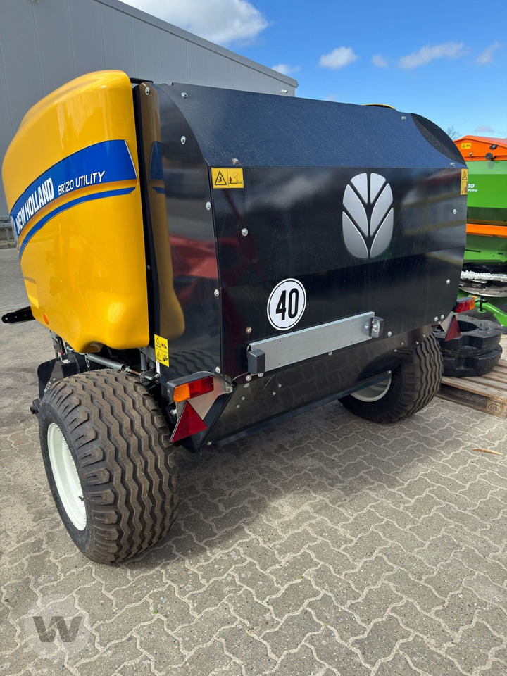 New Holland BR 120 - Χορτοδετική μηχανή στρόγγυλης μπάλας: φωτογραφία 2 New Holland BR 120 - Χορτοδετική μηχανή στρόγγυλης μπάλας: φωτογραφία 2