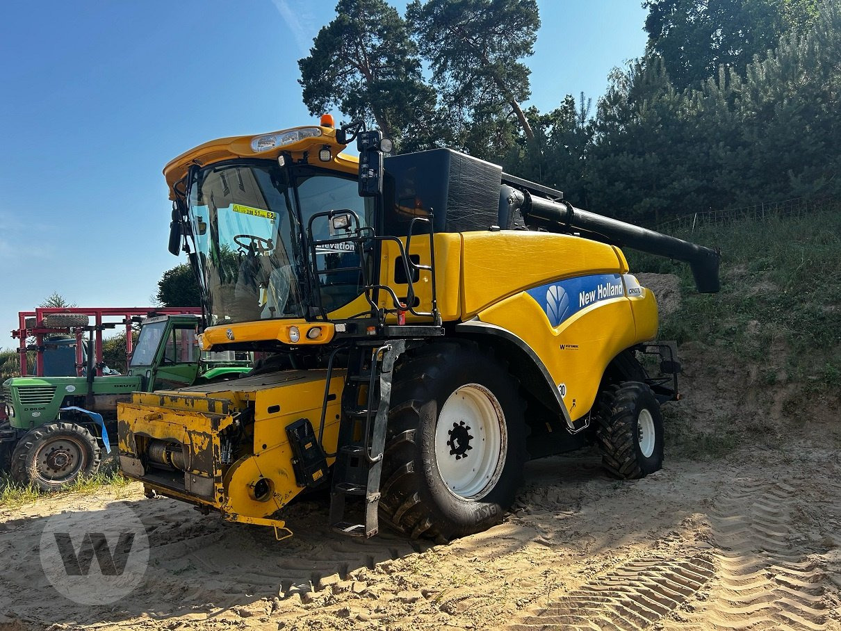 New Holland CR 9070 ELEV - Τρακτέρ: φωτογραφία 3 New Holland CR 9070 ELEV - Τρακτέρ: φωτογραφία 3