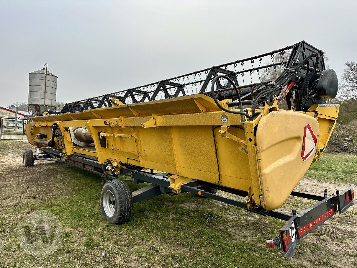 New Holland VARIFEED 10,70 M - Θεριζοαλωνιστική μηχανή - κεφαλή: φωτογραφία 5 New Holland VARIFEED 10,70 M - Θεριζοαλωνιστική μηχανή - κεφαλή: φωτογραφία 5