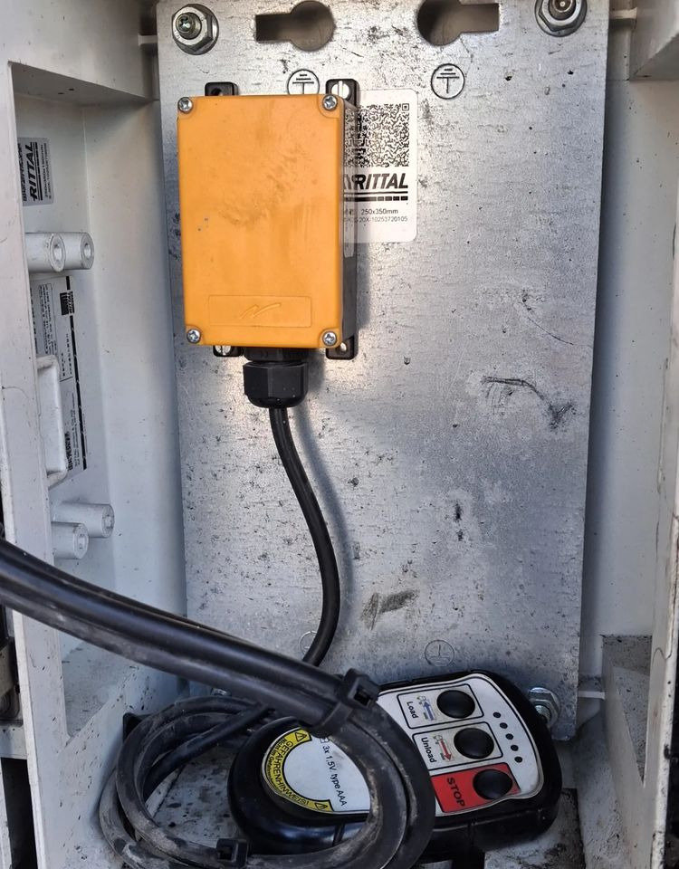 Reisch Ruchoma Podłoga 8mm - Επικαθήμενο μεταφορική βουτσάς: φωτογραφία 4 Reisch Ruchoma Podłoga 8mm - Επικαθήμενο μεταφορική βουτσάς: φωτογραφία 4