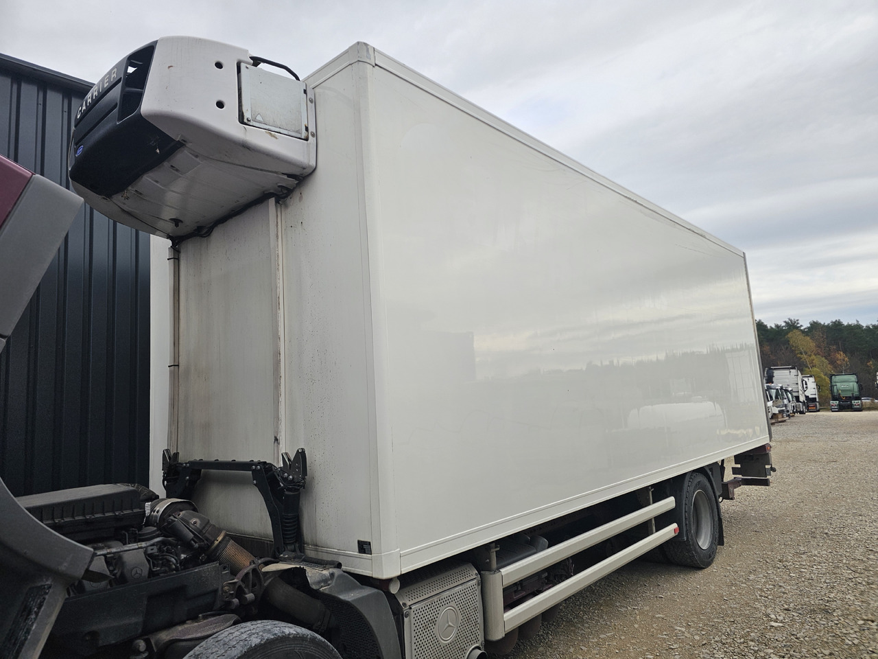 LAMBERET FRIGO BODY / CARRIER SUPRA 850MT / TAIL LIFT ZEPRO Z155 MA + REMOTE - Αμάξωμα - ψυγείο: φωτογραφία 2 LAMBERET FRIGO BODY / CARRIER SUPRA 850MT / TAIL LIFT ZEPRO Z155 MA + REMOTE - Αμάξωμα - ψυγείο: φωτογραφία 2