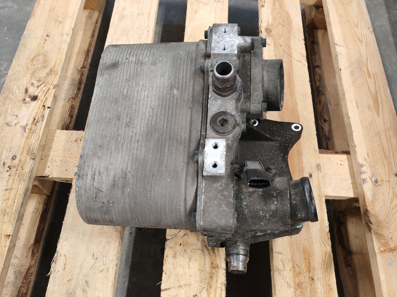 MAN TGS TGX EURO 6 / D2676 / OIL COOLER / 51095403060 - Κινητήρας και ανταλλακτικά: φωτογραφία 3 MAN TGS TGX EURO 6 / D2676 / OIL COOLER / 51095403060 - Κινητήρας και ανταλλακτικά: φωτογραφία 3