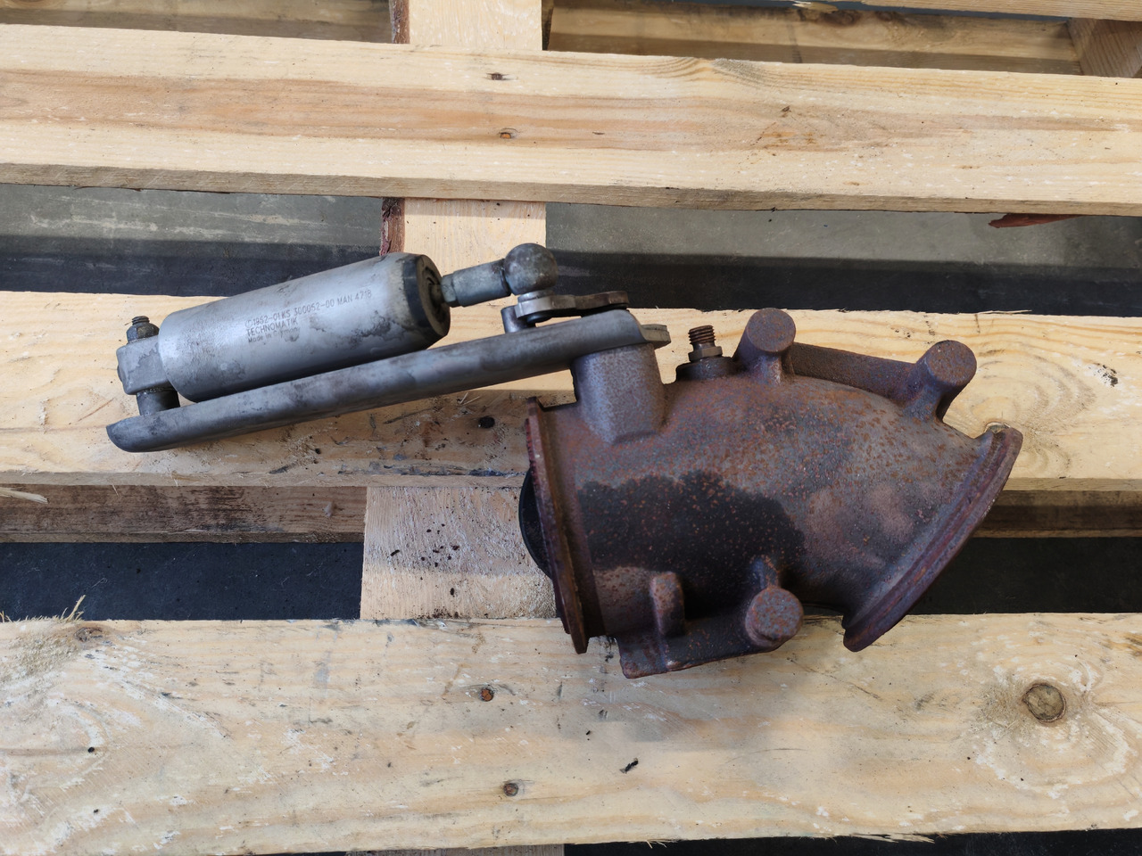 MAN TGS TGX EURO 6 / D2676LF51 / ENGINE BRAKE / 51152016270 - Κινητήρας και ανταλλακτικά: φωτογραφία 2 MAN TGS TGX EURO 6 / D2676LF51 / ENGINE BRAKE / 51152016270 - Κινητήρας και ανταλλακτικά: φωτογραφία 2