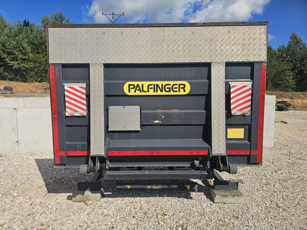 PALFINGER MBB C 2000 L / 2020 / 2000KG - Υδραυλική πόρτα: φωτογραφία 1 PALFINGER MBB C 2000 L / 2020 / 2000KG - Υδραυλική πόρτα: φωτογραφία 1