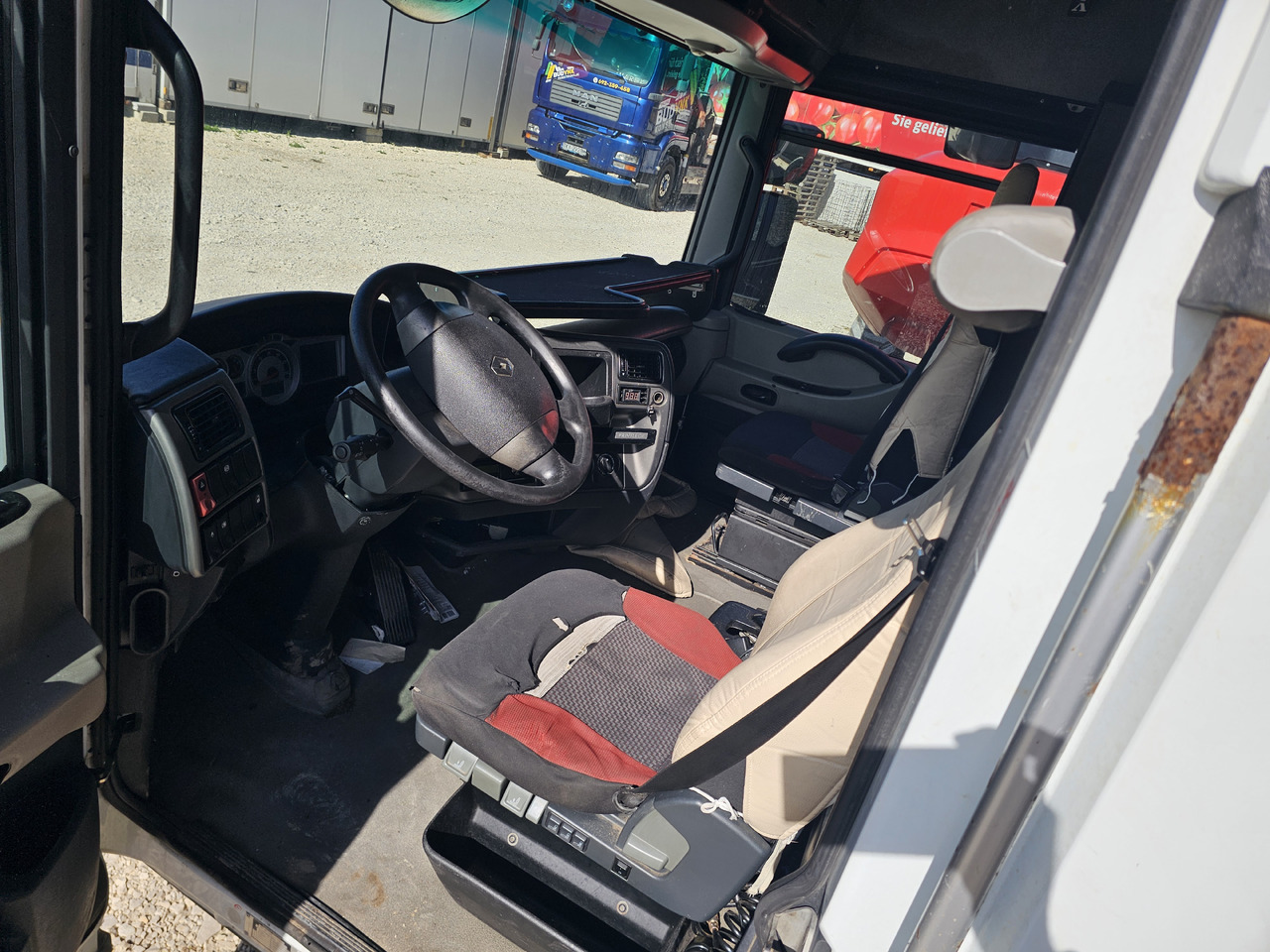 RENAULT MAGNUM DXI VEGA LIFT / COMPLETE CABINE - Καμπίνα: φωτογραφία 5 RENAULT MAGNUM DXI VEGA LIFT / COMPLETE CABINE - Καμπίνα: φωτογραφία 5
