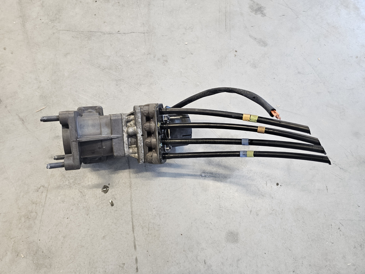 RENAULT PEDAL BRAKE VALVE / K040158 / 21390589 - Βαλβίδα φρένων: φωτογραφία 3 RENAULT PEDAL BRAKE VALVE / K040158 / 21390589 - Βαλβίδα φρένων: φωτογραφία 3