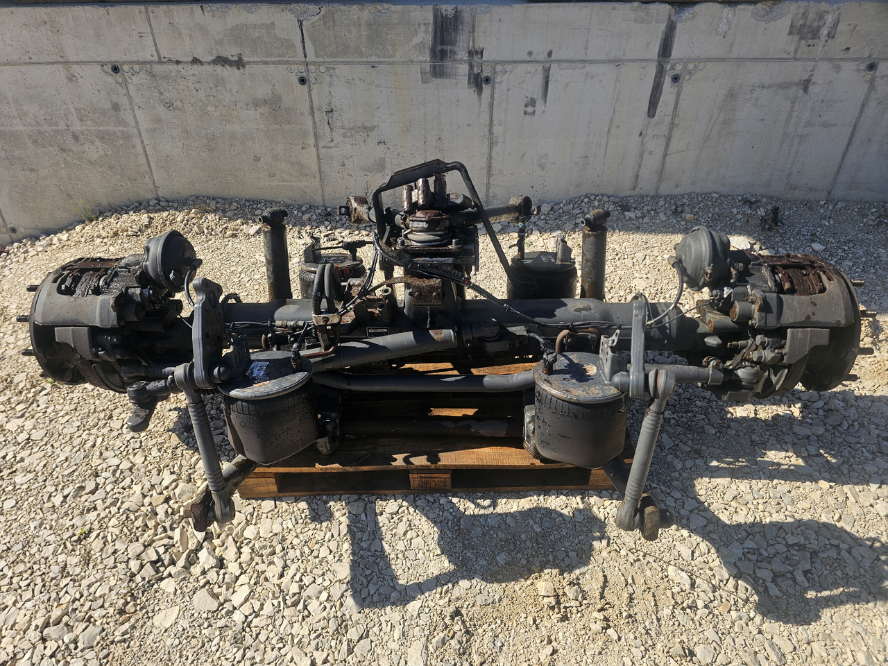 VOLVO FH FM / LIFT & STEERING AXLE / 6x2 / COMPLETE - Πίσω άξονας: φωτογραφία 2 VOLVO FH FM / LIFT & STEERING AXLE / 6x2 / COMPLETE - Πίσω άξονας: φωτογραφία 2