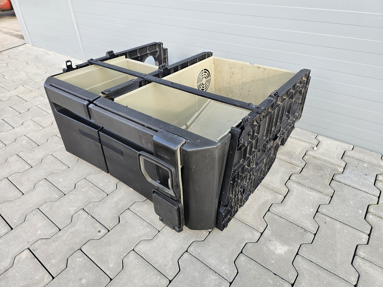 VOLVO FH4 / CABIN UNDERBED STORAGE / 23538347 23538293 - Καμπίνα και εσωτερικό: φωτογραφία 4 VOLVO FH4 / CABIN UNDERBED STORAGE / 23538347 23538293 - Καμπίνα και εσωτερικό: φωτογραφία 4