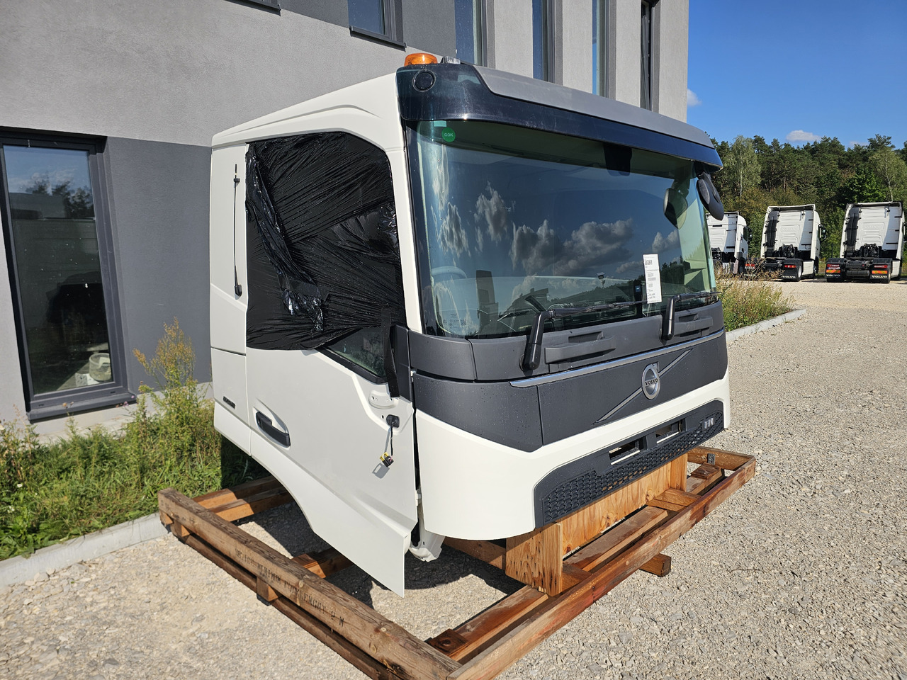 VOLVO FM5 FMX LOW DAY CAB / FULLY COMPLETE / BRAND NEW - Καμπίνα: φωτογραφία 4 VOLVO FM5 FMX LOW DAY CAB / FULLY COMPLETE / BRAND NEW - Καμπίνα: φωτογραφία 4