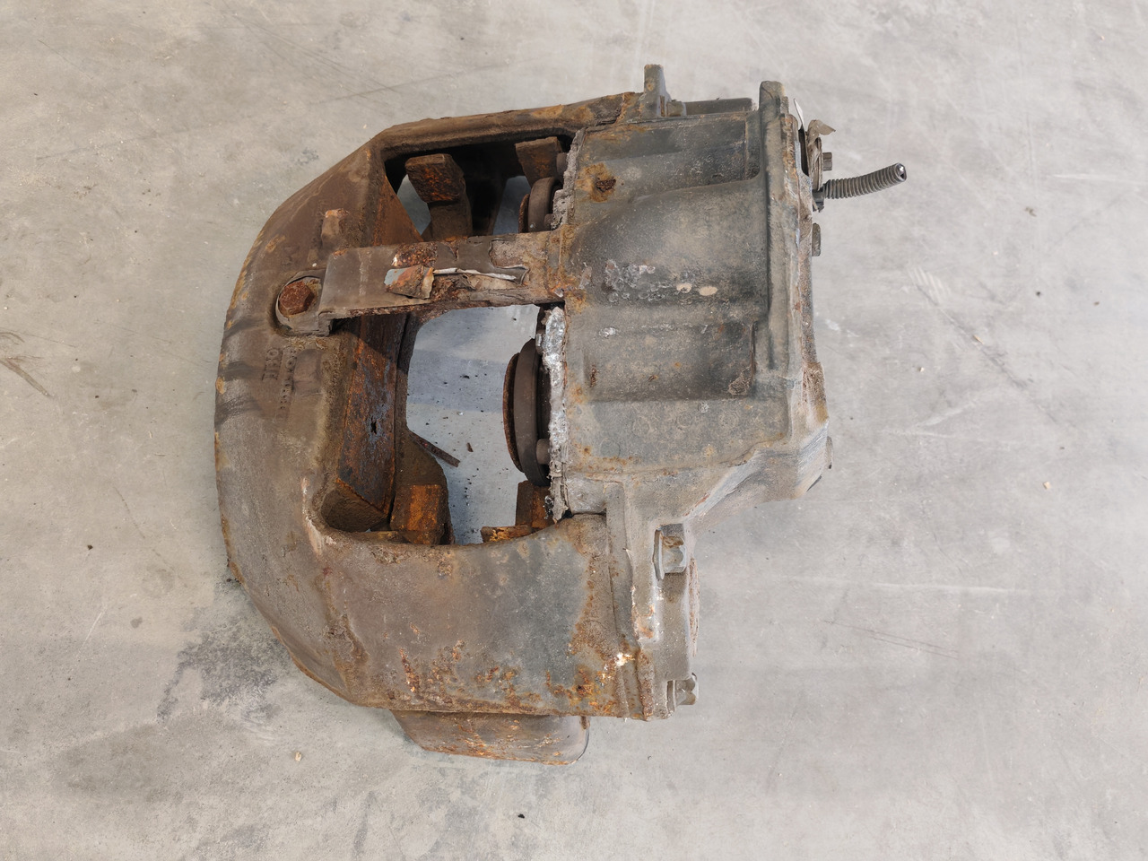 VOLVO RENAULT DXI / MERITOR ELSA 225 / BRAKE CALIPER / RIGHT - Δαγκάνα φρένων: φωτογραφία 3 VOLVO RENAULT DXI / MERITOR ELSA 225 / BRAKE CALIPER / RIGHT - Δαγκάνα φρένων: φωτογραφία 3