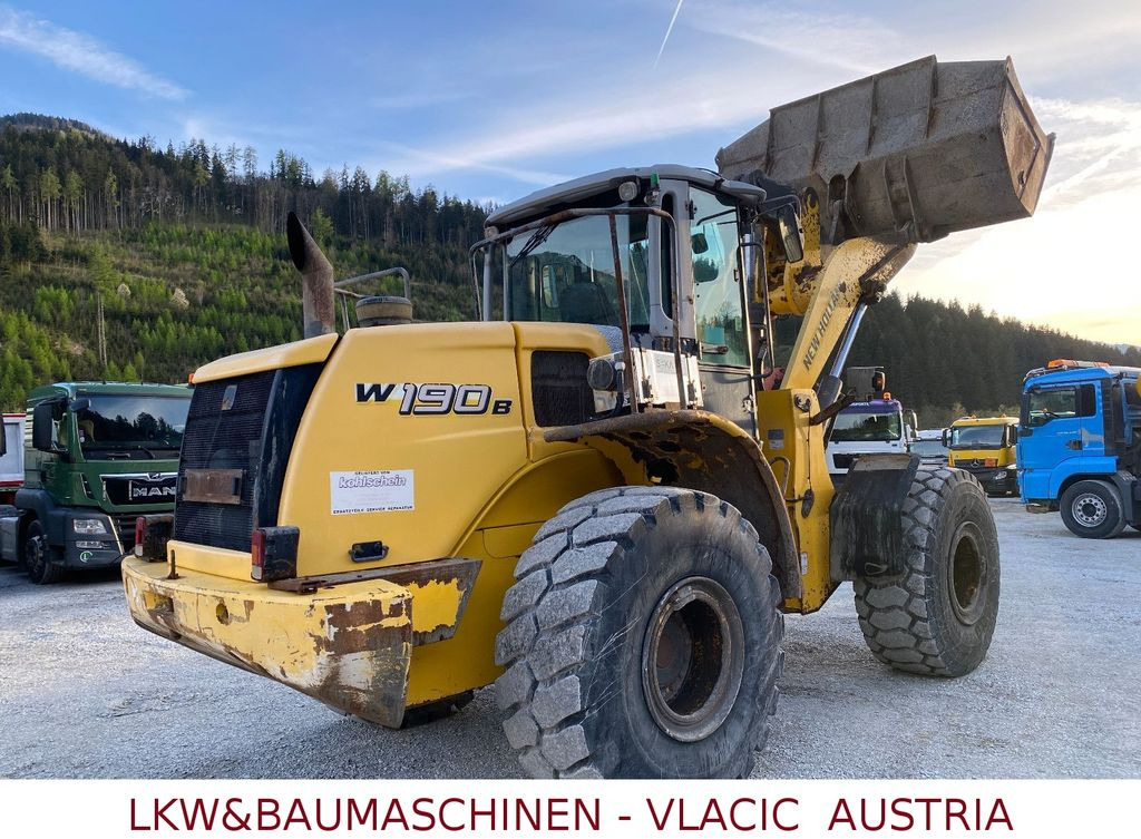 New Holland W190 B New Holland W190 B - Ελαστιχοφόρος φορτωτής: φωτογραφία 4 New Holland W190 B New Holland W190 B - Ελαστιχοφόρος φορτωτής: φωτογραφία 4
