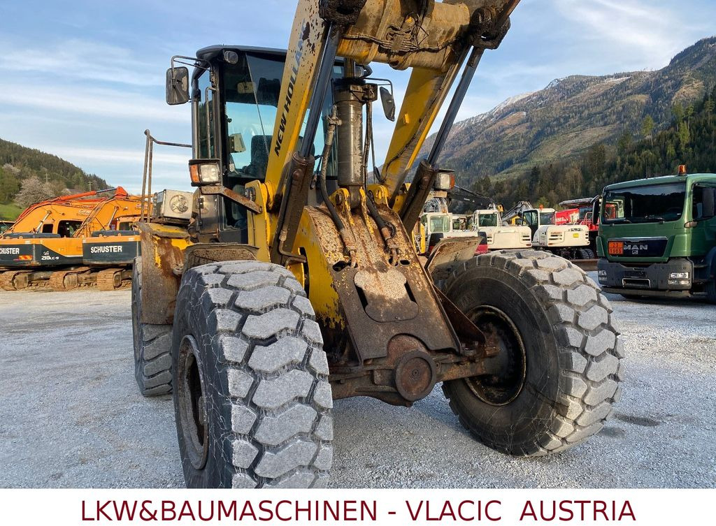 New Holland W190 B New Holland W190 B - Ελαστιχοφόρος φορτωτής: φωτογραφία 3 New Holland W190 B New Holland W190 B - Ελαστιχοφόρος φορτωτής: φωτογραφία 3