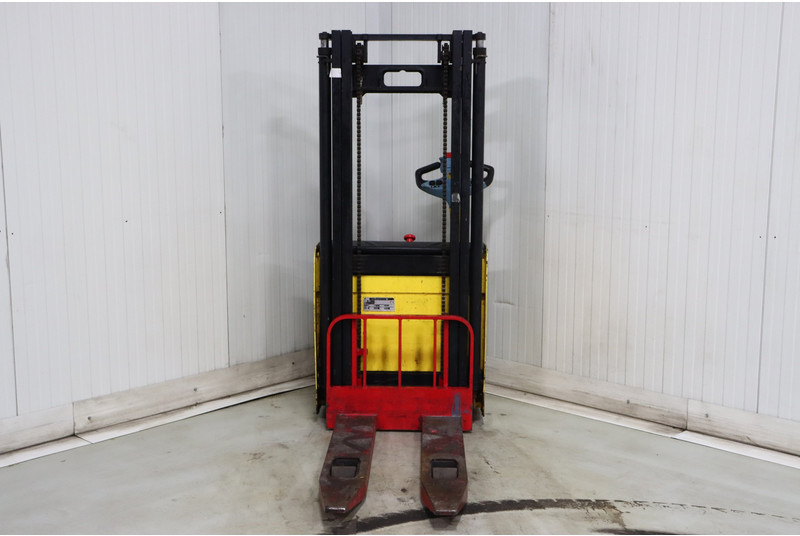 Hyster S1.0 AC - Μηχάνημα στοίβαξης: φωτογραφία 3 Hyster S1.0 AC - Μηχάνημα στοίβαξης: φωτογραφία 3