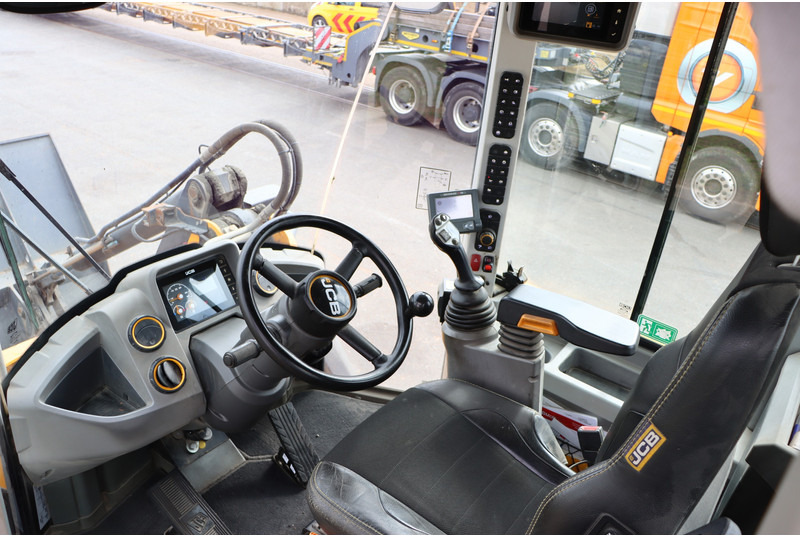 JCB 427 HT T4F - Φορτωτής: φωτογραφία 2 JCB 427 HT T4F - Φορτωτής: φωτογραφία 2