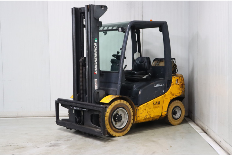 Jungheinrich TFG430S - Υγραεριοκίνητο περονοφόρο: φωτογραφία 4 Jungheinrich TFG430S - Υγραεριοκίνητο περονοφόρο: φωτογραφία 4