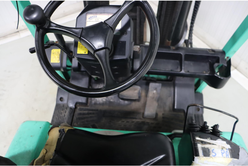 Ηλεκτροκίνητο περονοφόρο Mitsubishi FB18KT: φωτογραφία 10 Ηλεκτροκίνητο περονοφόρο Mitsubishi FB18KT: φωτογραφία 10