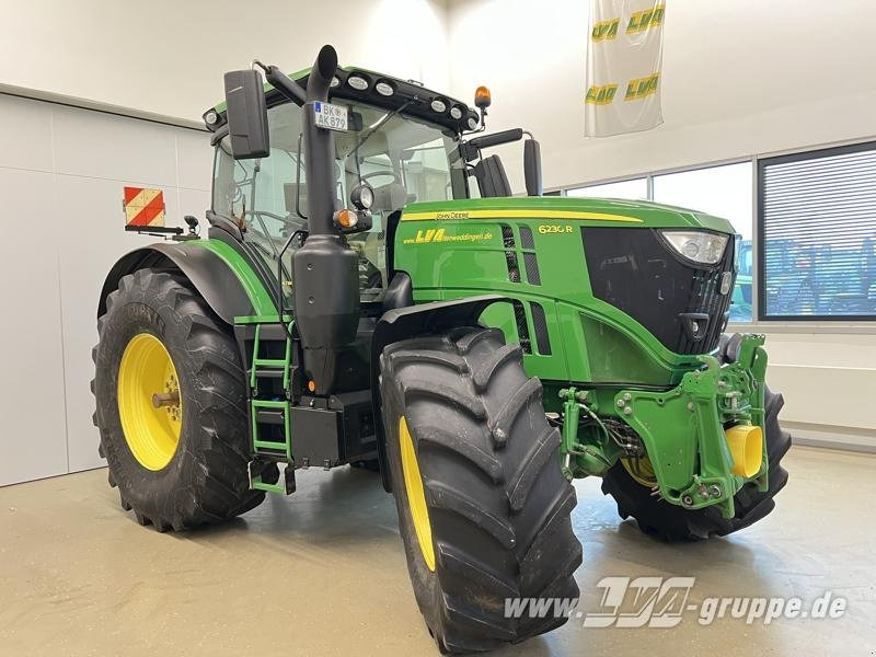 John Deere 6230R mit CommandPro - Τρακτέρ: φωτογραφία 2 John Deere 6230R mit CommandPro - Τρακτέρ: φωτογραφία 2