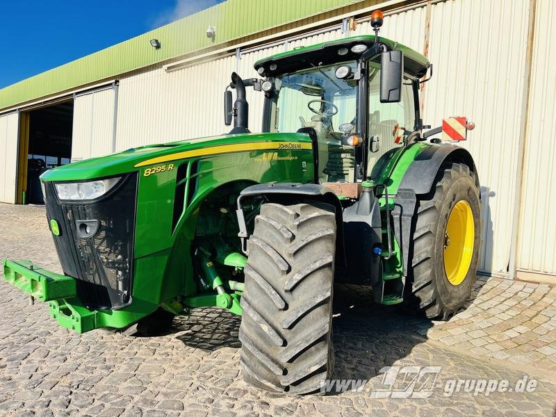 John Deere 8295R e23 PowerShift - Τρακτέρ: φωτογραφία 1 John Deere 8295R e23 PowerShift - Τρακτέρ: φωτογραφία 1