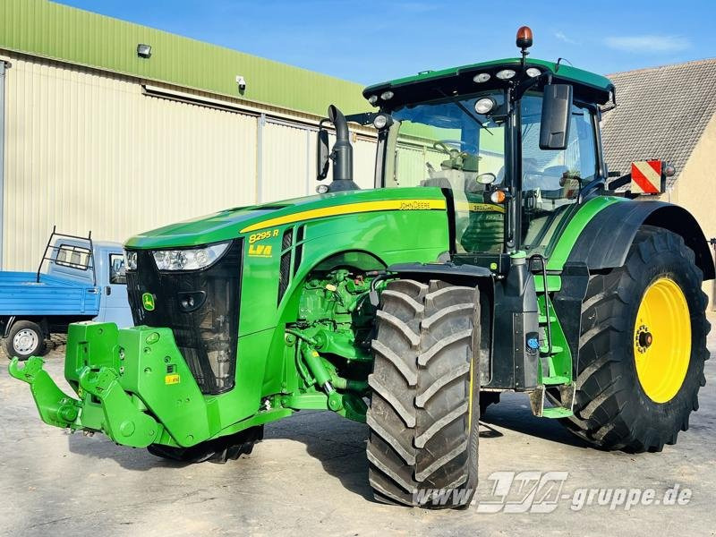 John Deere 8295R - Τρακτέρ: φωτογραφία 1 John Deere 8295R - Τρακτέρ: φωτογραφία 1