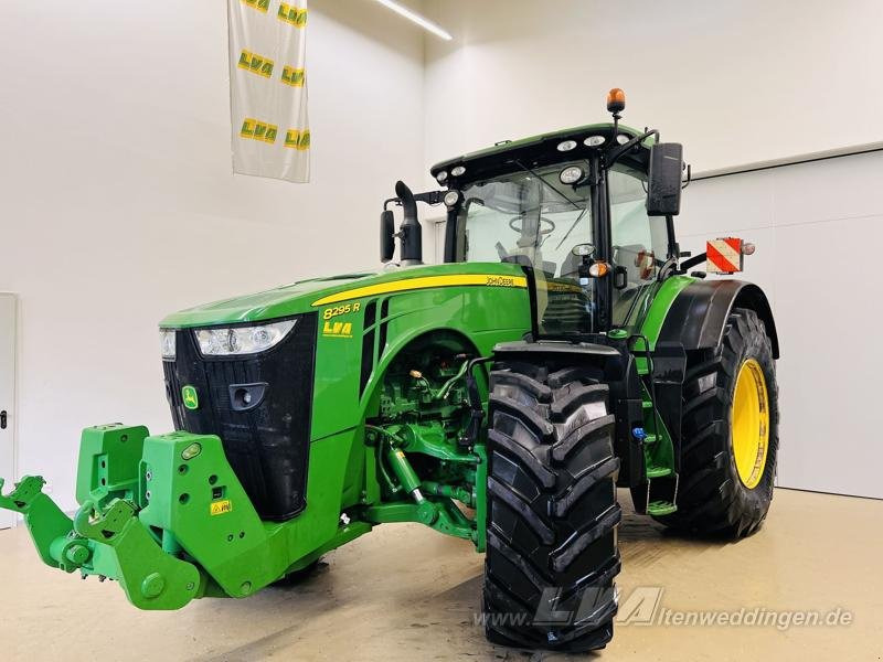 John Deere 8295R - Τρακτέρ: φωτογραφία 1 John Deere 8295R - Τρακτέρ: φωτογραφία 1