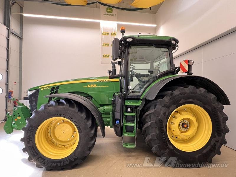 John Deere 8370R E23 PowerShift - Τρακτέρ: φωτογραφία 3 John Deere 8370R E23 PowerShift - Τρακτέρ: φωτογραφία 3