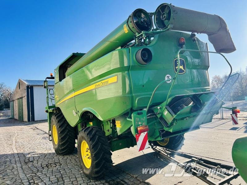 John Deere S690 - Θεριζοαλωνιστική μηχανή: φωτογραφία 4 John Deere S690 - Θεριζοαλωνιστική μηχανή: φωτογραφία 4