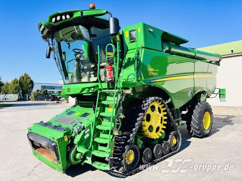 John Deere S790 - Θεριζοαλωνιστική μηχανή: φωτογραφία 1 John Deere S790 - Θεριζοαλωνιστική μηχανή: φωτογραφία 1