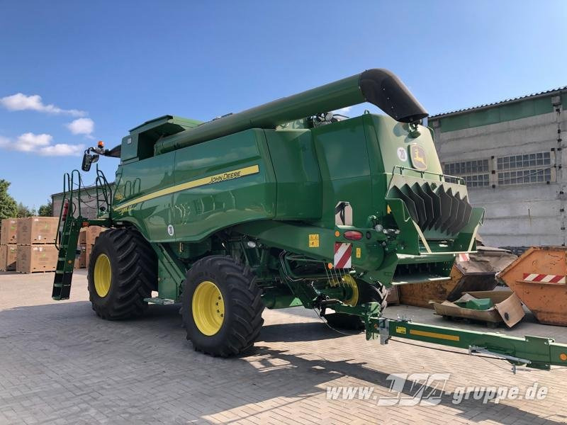 John Deere T550 - Θεριζοαλωνιστική μηχανή: φωτογραφία 2 John Deere T550 - Θεριζοαλωνιστική μηχανή: φωτογραφία 2