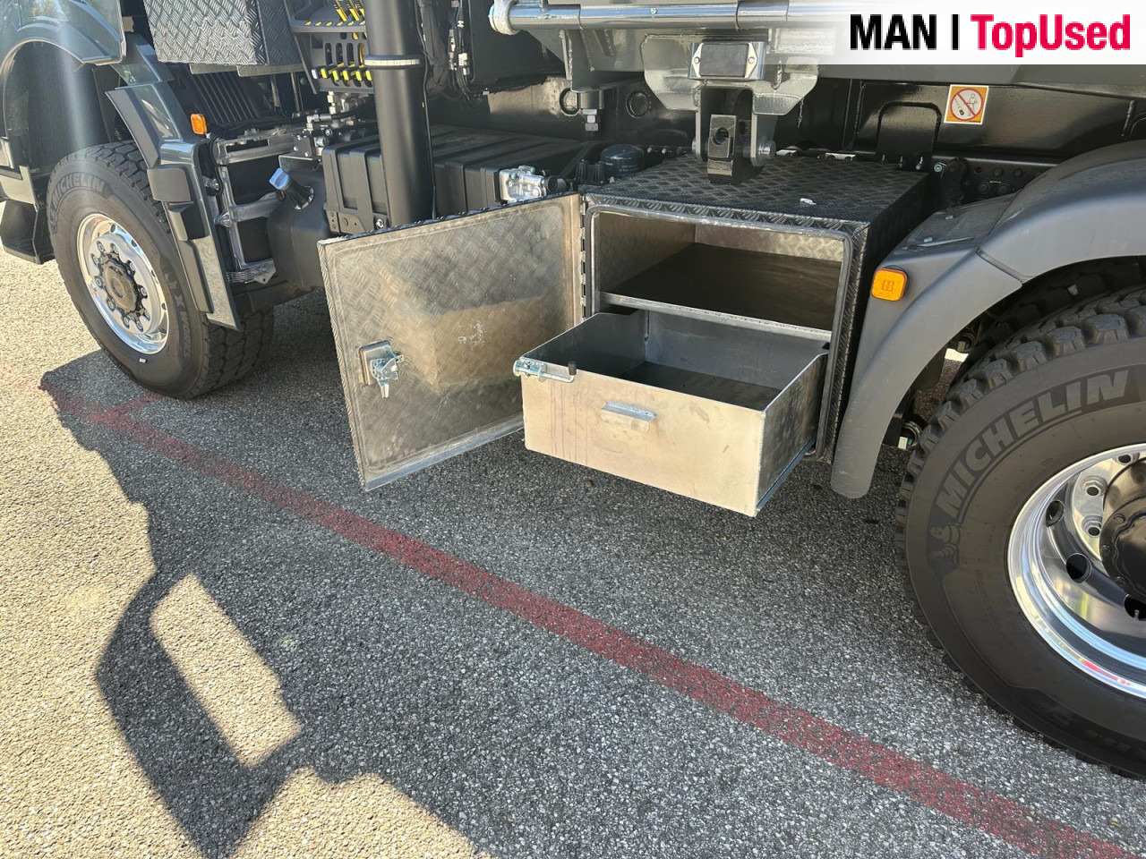 Φορτηγό ανατρεπόμενο MAN TGS 28.520 6x4-4 BL CH: φωτογραφία 7