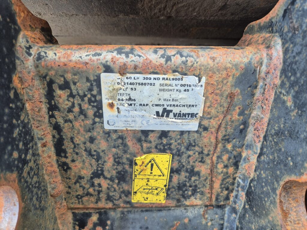 Μίνι εκσκαφέας AIRMANN AX33U mididigger: φωτογραφία 14