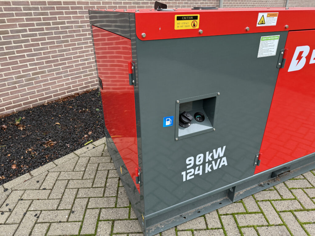 BAUER 124 KVA - Βιομηχανική γεννήτρια: φωτογραφία 3 BAUER 124 KVA - Βιομηχανική γεννήτρια: φωτογραφία 3