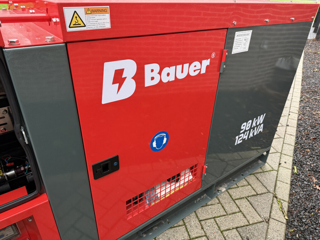 BAUER 124 KVA - Βιομηχανική γεννήτρια: φωτογραφία 4 BAUER 124 KVA - Βιομηχανική γεννήτρια: φωτογραφία 4