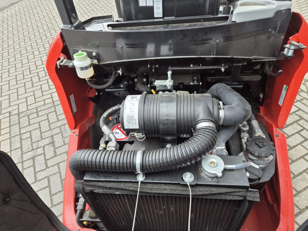 Σπαστός φορτωτής MANITOU MLA 3-25H miniloader: φωτογραφία 8 Σπαστός φορτωτής MANITOU MLA 3-25H miniloader: φωτογραφία 8