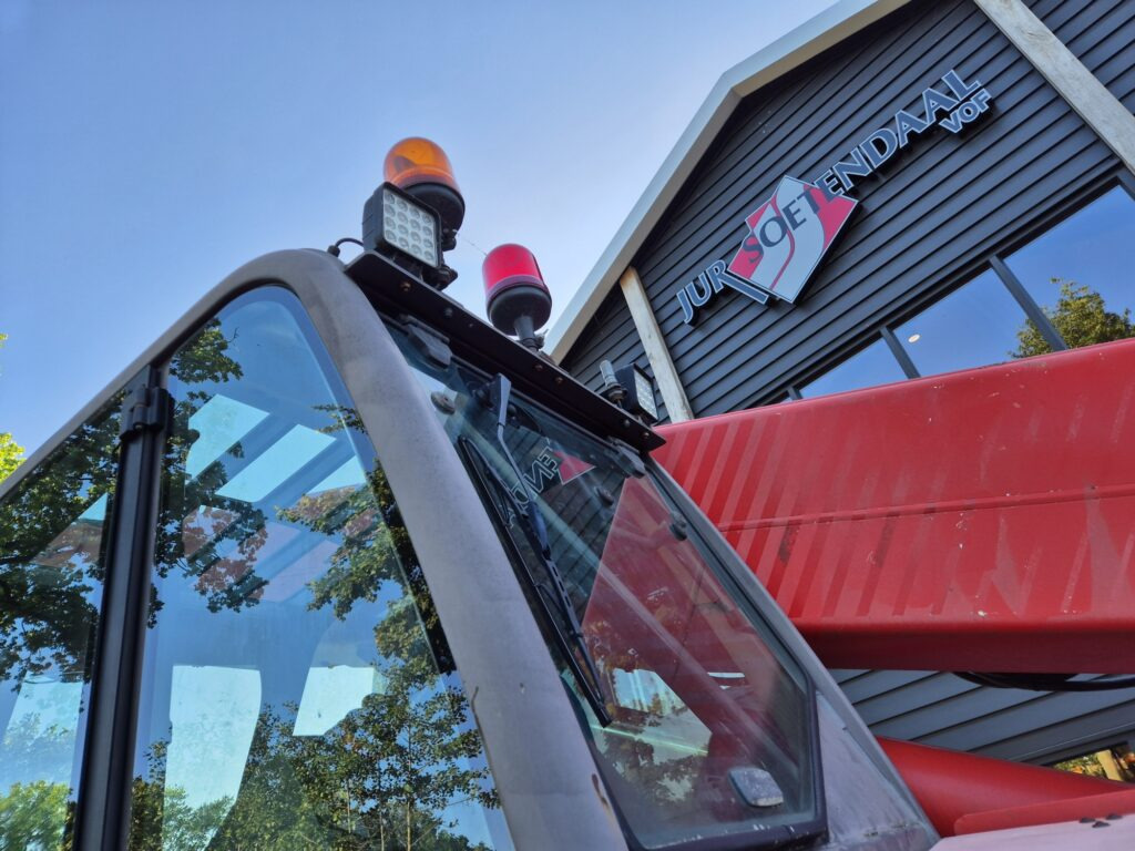 Τηλεσκοπικός φορτωτής MANITOU MRT 2150 M-series: φωτογραφία 10 Τηλεσκοπικός φορτωτής MANITOU MRT 2150 M-series: φωτογραφία 10