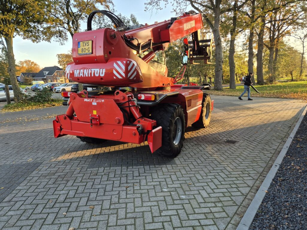 MANITOU MRT 2150+ privilege - Τηλεσκοπικός φορτωτής: φωτογραφία 5 MANITOU MRT 2150+ privilege - Τηλεσκοπικός φορτωτής: φωτογραφία 5