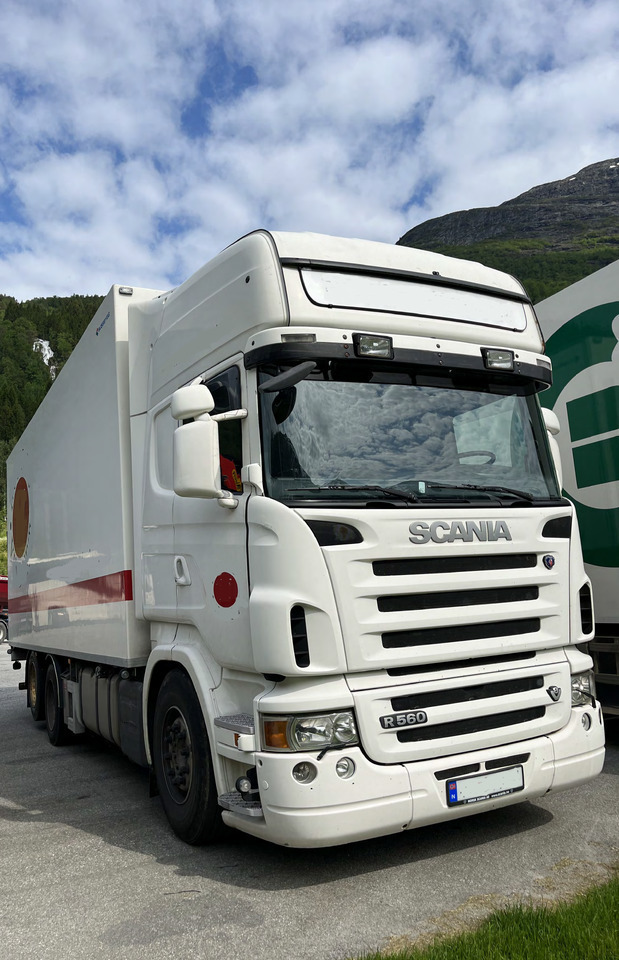 SCANIA R560 6x2, retarder - Φορτηγό κόφα: φωτογραφία 2 SCANIA R560 6x2, retarder - Φορτηγό κόφα: φωτογραφία 2