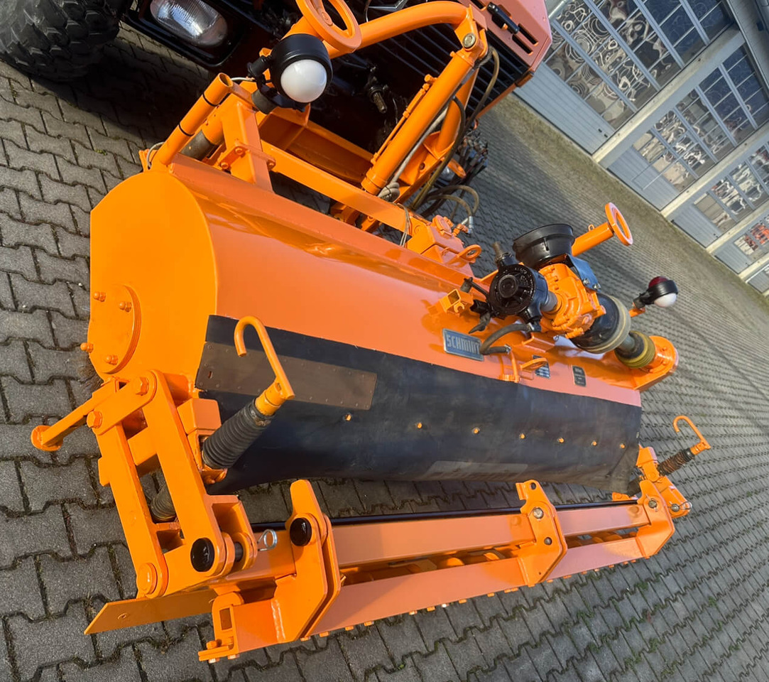 Unimog Frontanbaukehrbesen Schmidt VKS4.2 - Σκούπα: φωτογραφία 2 Unimog Frontanbaukehrbesen Schmidt VKS4.2 - Σκούπα: φωτογραφία 2