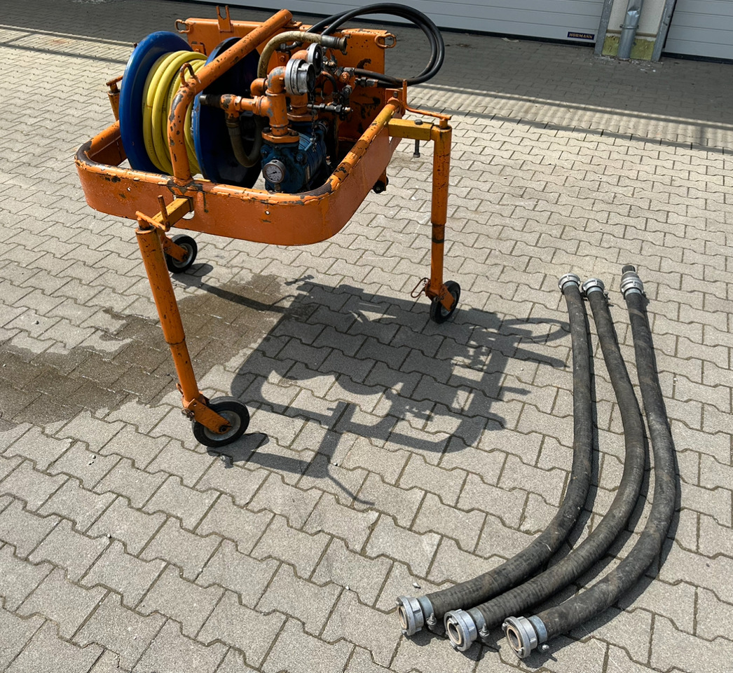 Unimog Frontanbauwasserpumpe Deu. hyd. - Αντλία νερού: φωτογραφία 1 Unimog Frontanbauwasserpumpe Deu. hyd. - Αντλία νερού: φωτογραφία 1