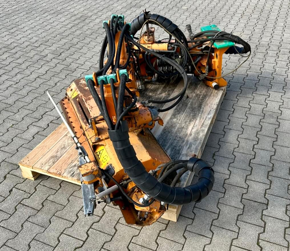 Unimog Randstreifenmulcher Mulag MRK 300 - Καταστροφέας με βραχίονα: φωτογραφία 3 Unimog Randstreifenmulcher Mulag MRK 300 - Καταστροφέας με βραχίονα: φωτογραφία 3