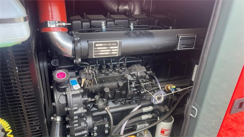 Bauer GFS-120 ATS, 120 kW/150 kVA Fabriksny generator - Βιομηχανική γεννήτρια: φωτογραφία 4 Bauer GFS-120 ATS, 120 kW/150 kVA Fabriksny generator - Βιομηχανική γεννήτρια: φωτογραφία 4