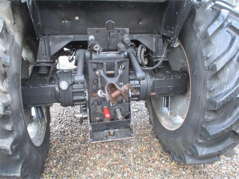 Case IH 845 XLA - Τρακτέρ: φωτογραφία 4 Case IH 845 XLA - Τρακτέρ: φωτογραφία 4