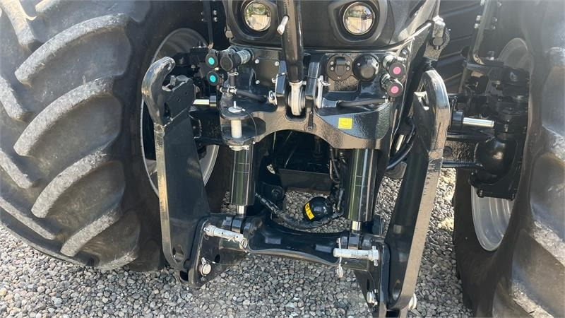Case IH Optum 300 CVX AFS Connect med frontlift og SafeGua - Τρακτέρ: φωτογραφία 4 Case IH Optum 300 CVX AFS Connect med frontlift og SafeGua - Τρακτέρ: φωτογραφία 4